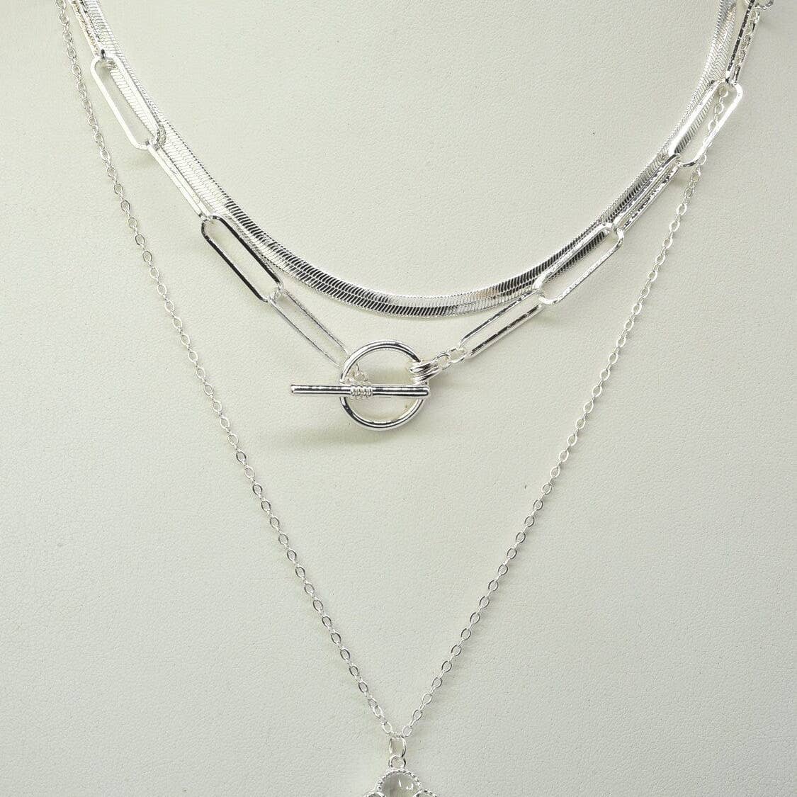 Jenn 3 Piece Crystal Clover Pendant Jewelry Set