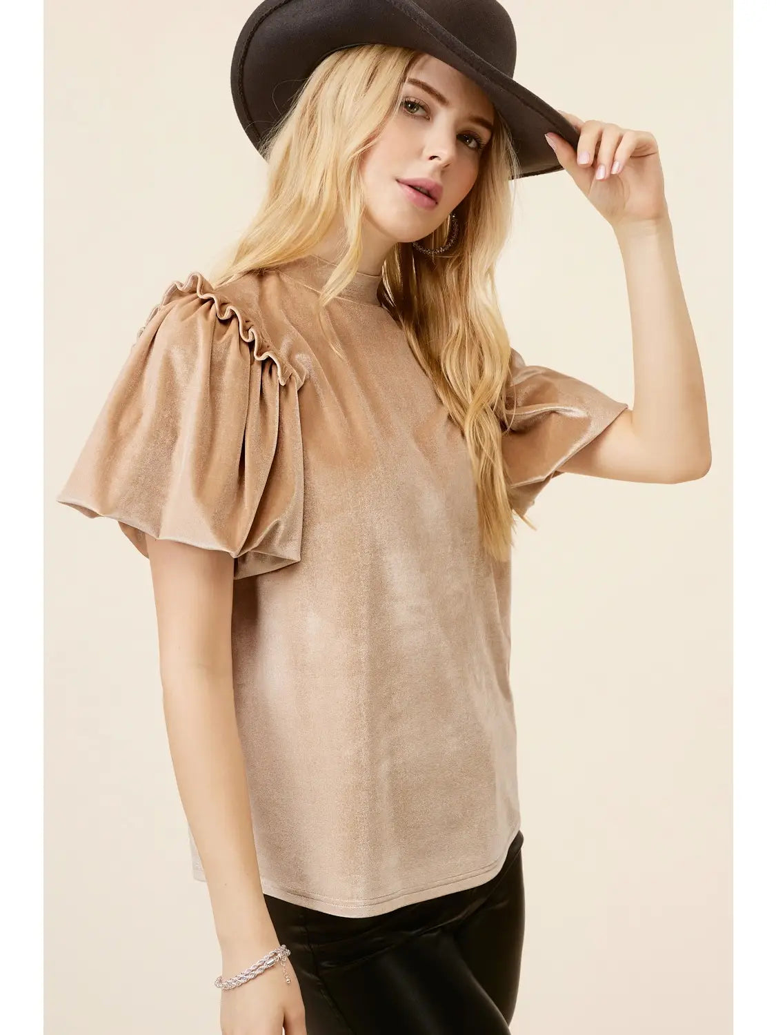 A Moment Of Time Top Pearl